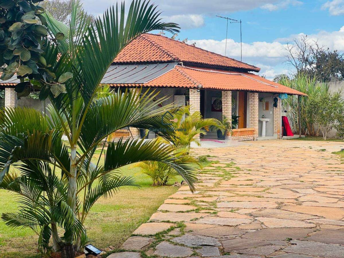Casa 2 Quartos com Piscina na Etapa 4 do Mansões Entre Lagos – Terreno de 1.000 m² - Sandra Oliveira